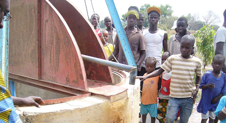 Construcció de pous a diferents poblats del Senegal