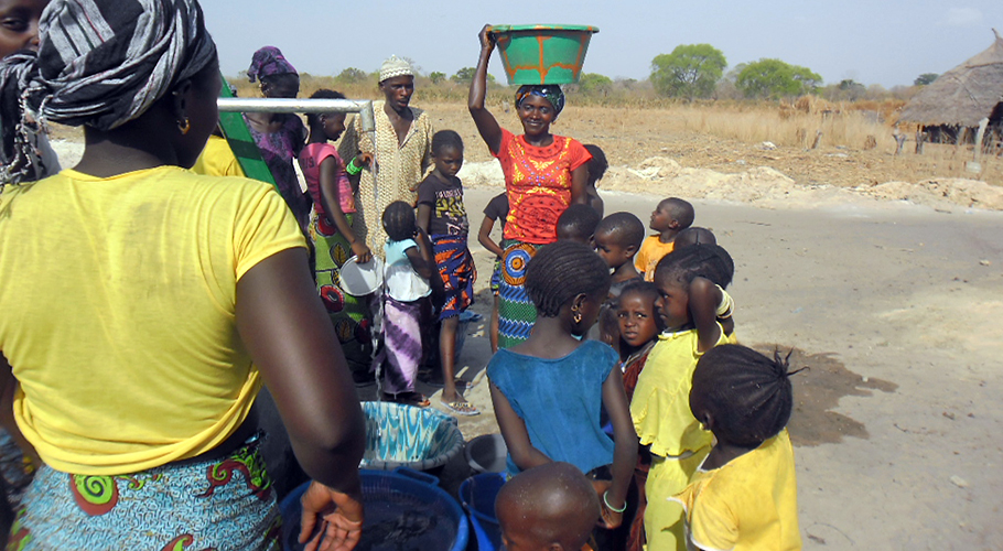 Construcció de pous a diferents poblats del Senegal